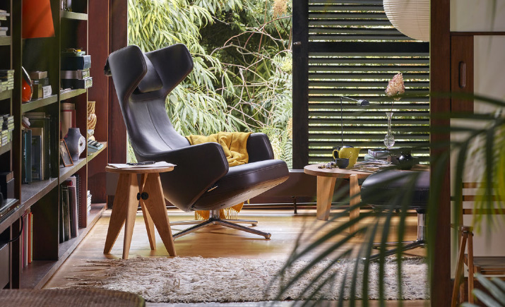 vitra タブレボワ　グラン レポ横の再度テーブルとして