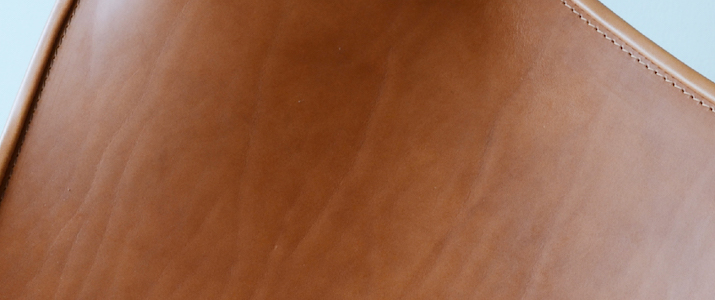 CUERO（クエロ） バタフライチェア BKFチェアの革は最高品質