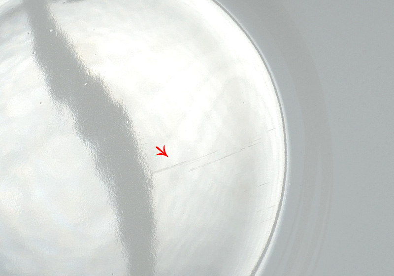 Saturnia（サタルニア）　表面の擦り傷