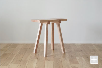 カリモクニュースタンダード トリイエス 斜め