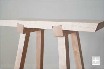 カリモクニュースタンダード トリイエス 側面