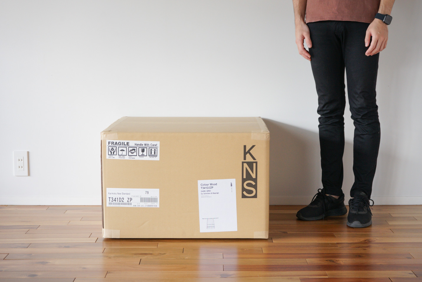 カラーウッド ダークグリッドの梱包サイズ