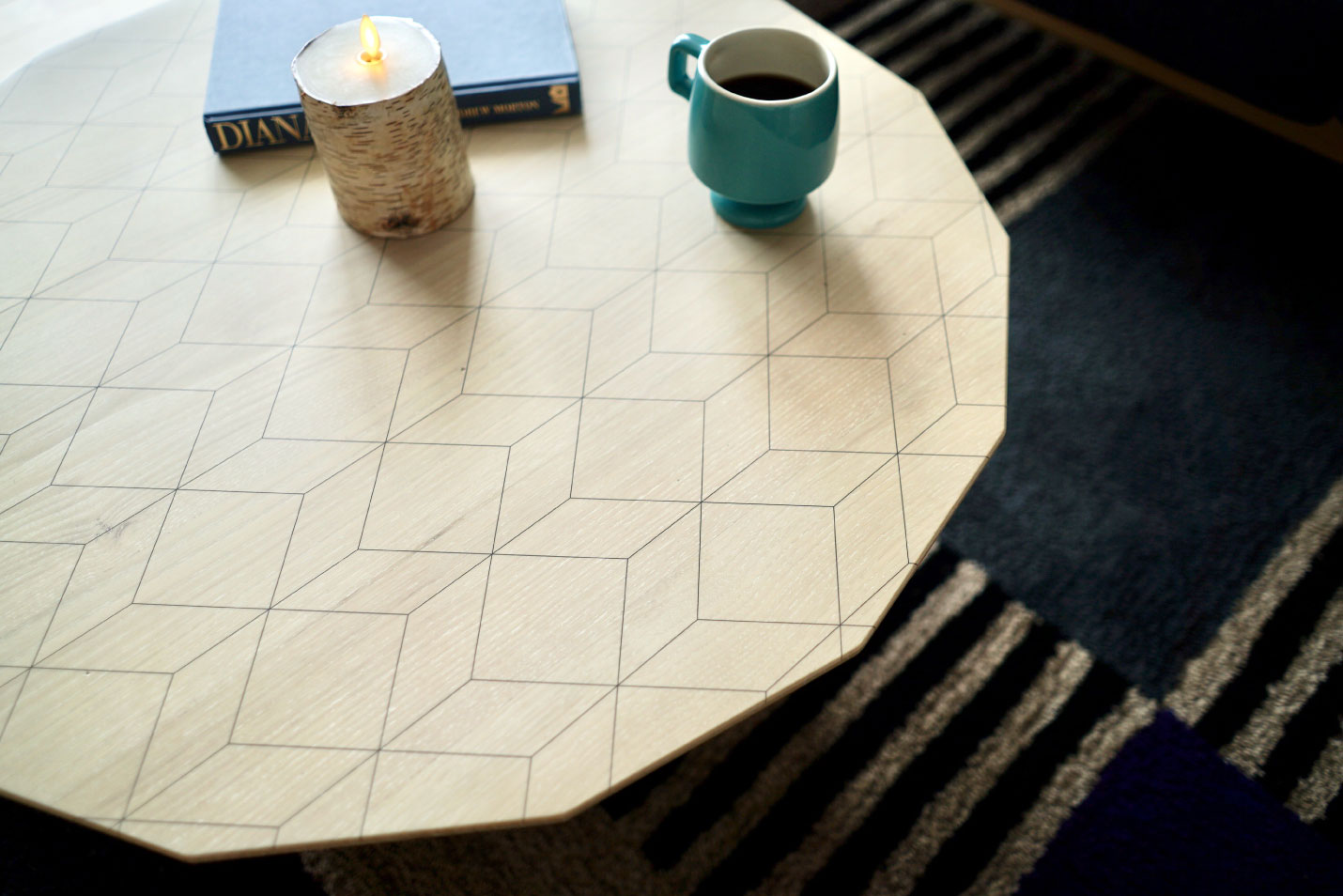 カリモクニュースタンダード カラーウッド プレーングリッドの天面