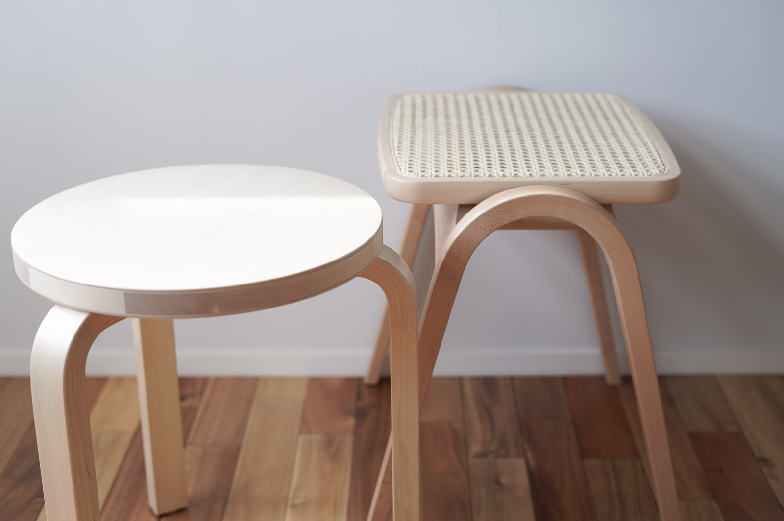 スツール60と剣持スツール