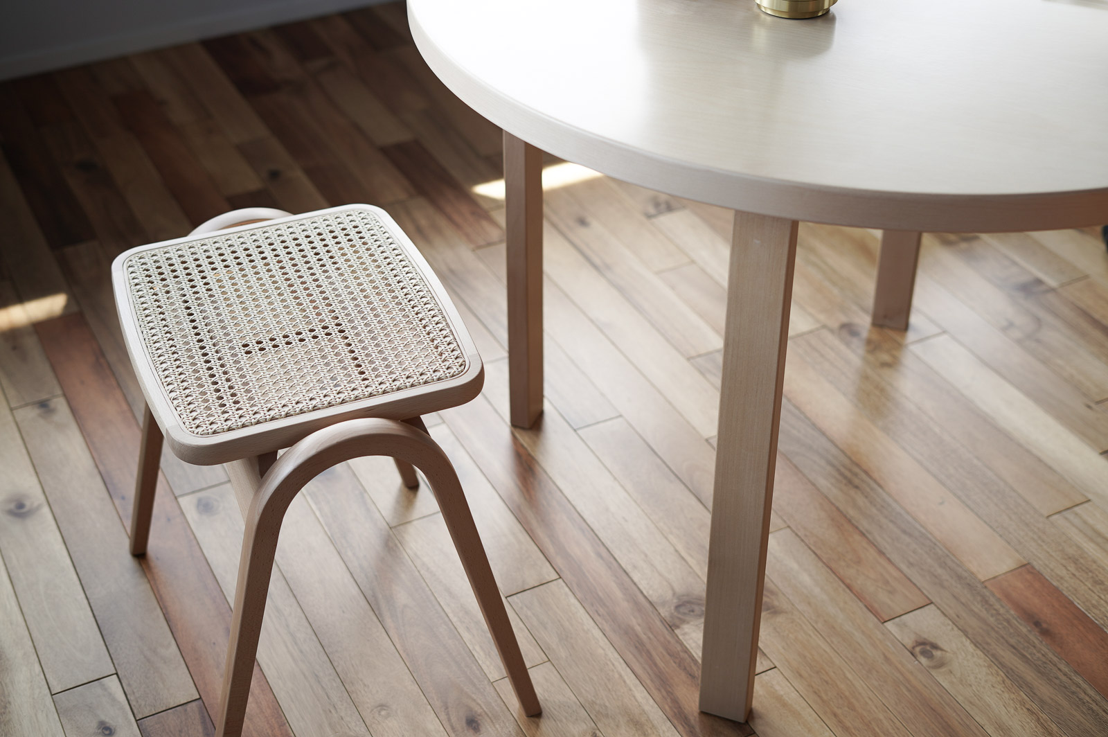 アアルトと剣持スツール