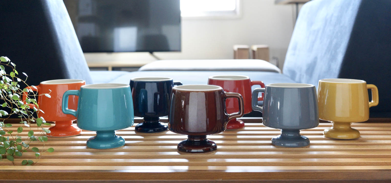 定番の単色カラーゴブレットマグ 