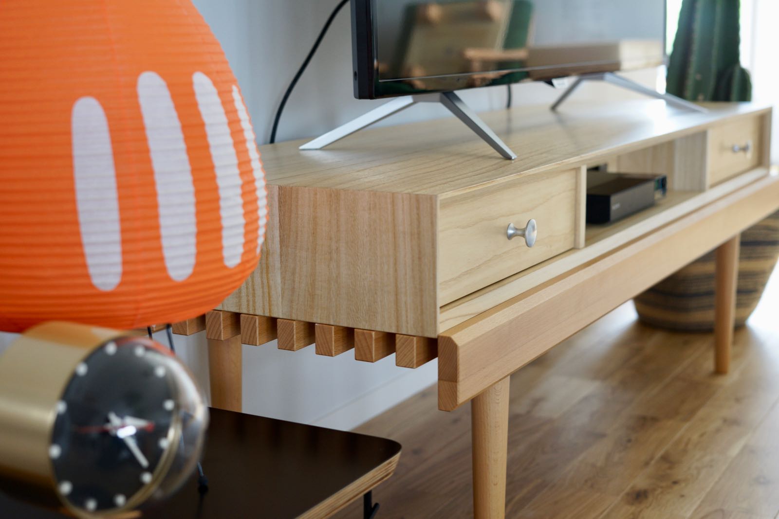 ネオミッドセンチュリー