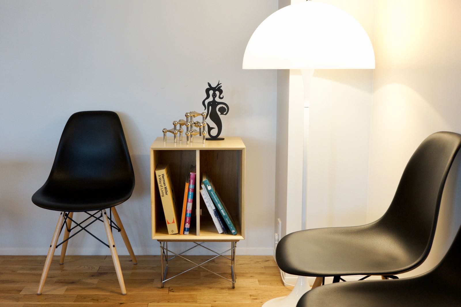 イームズLTRTと合わせて