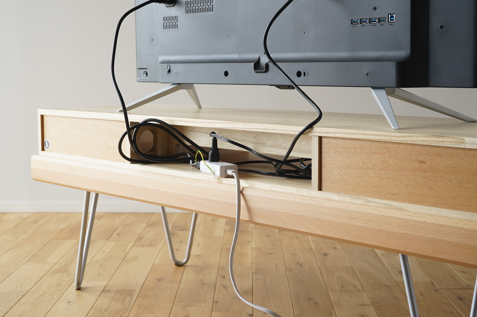 コード類を収納