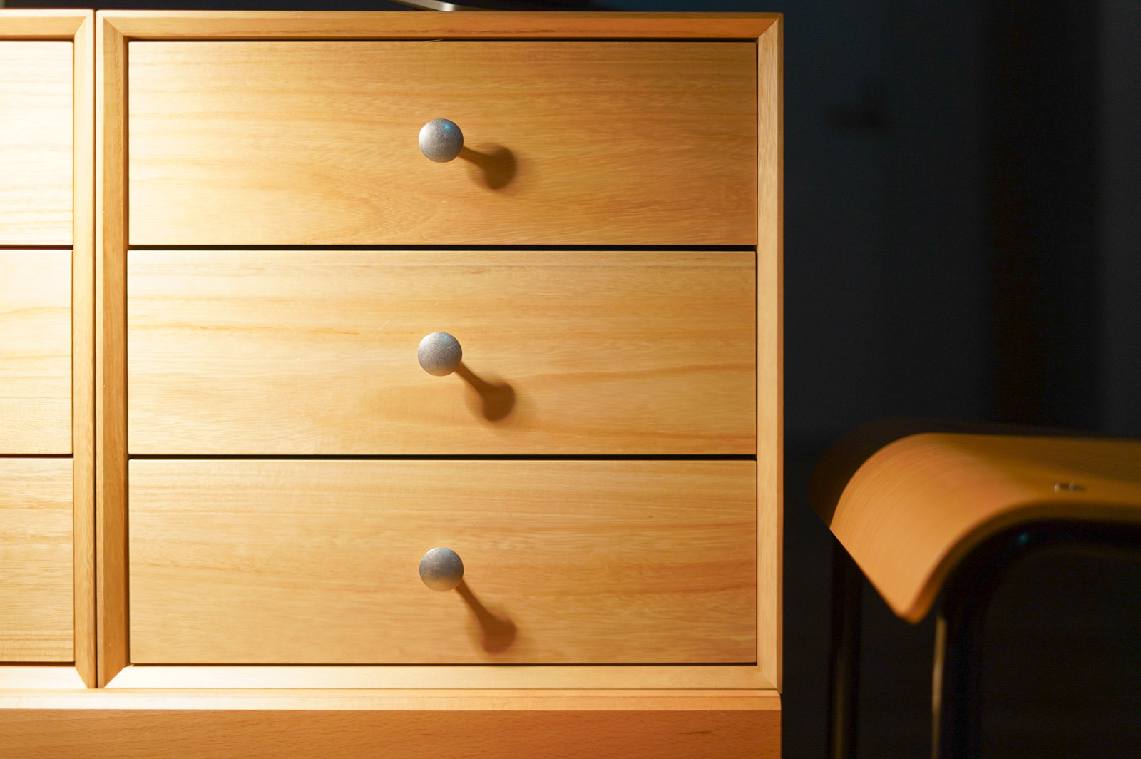 アルミのシルエット