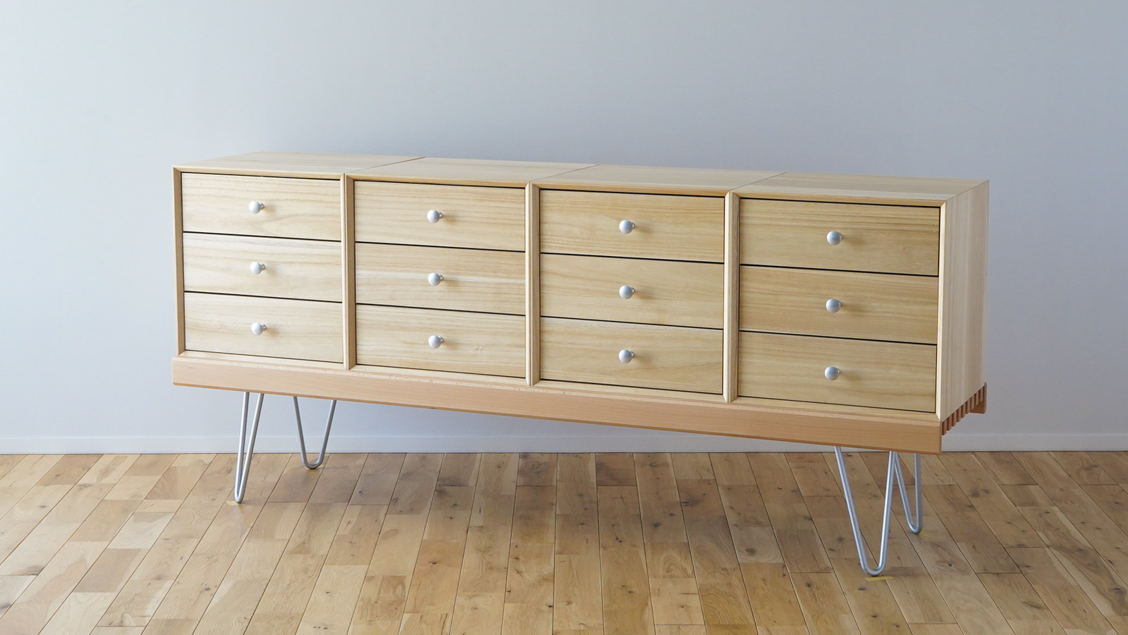 ヘアピンレッグの紹介