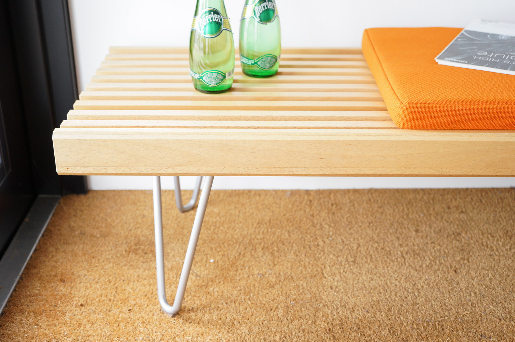 窓際ベンチスタイル