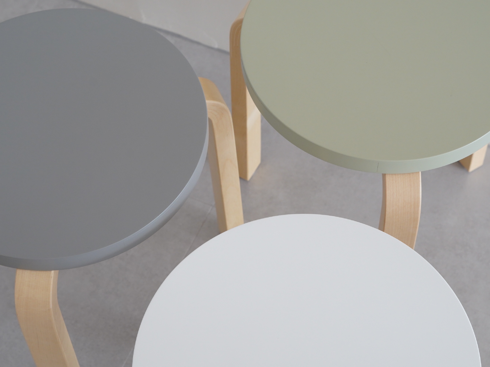 artek (アルテック) 3本脚 スツール stool60 Lレッグのスリット