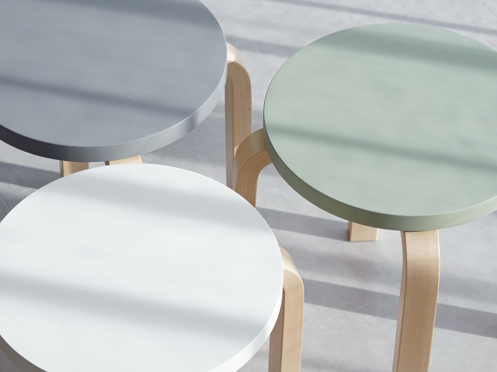 artek (アルテック) 4本脚 スツール stool E60 カラーラッカー