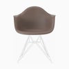 ハーマンミラー（Hermanmiller）イームズ アームシェルチェア DAR ココア ホワイトベース［DAR. 91 CC1 E8］