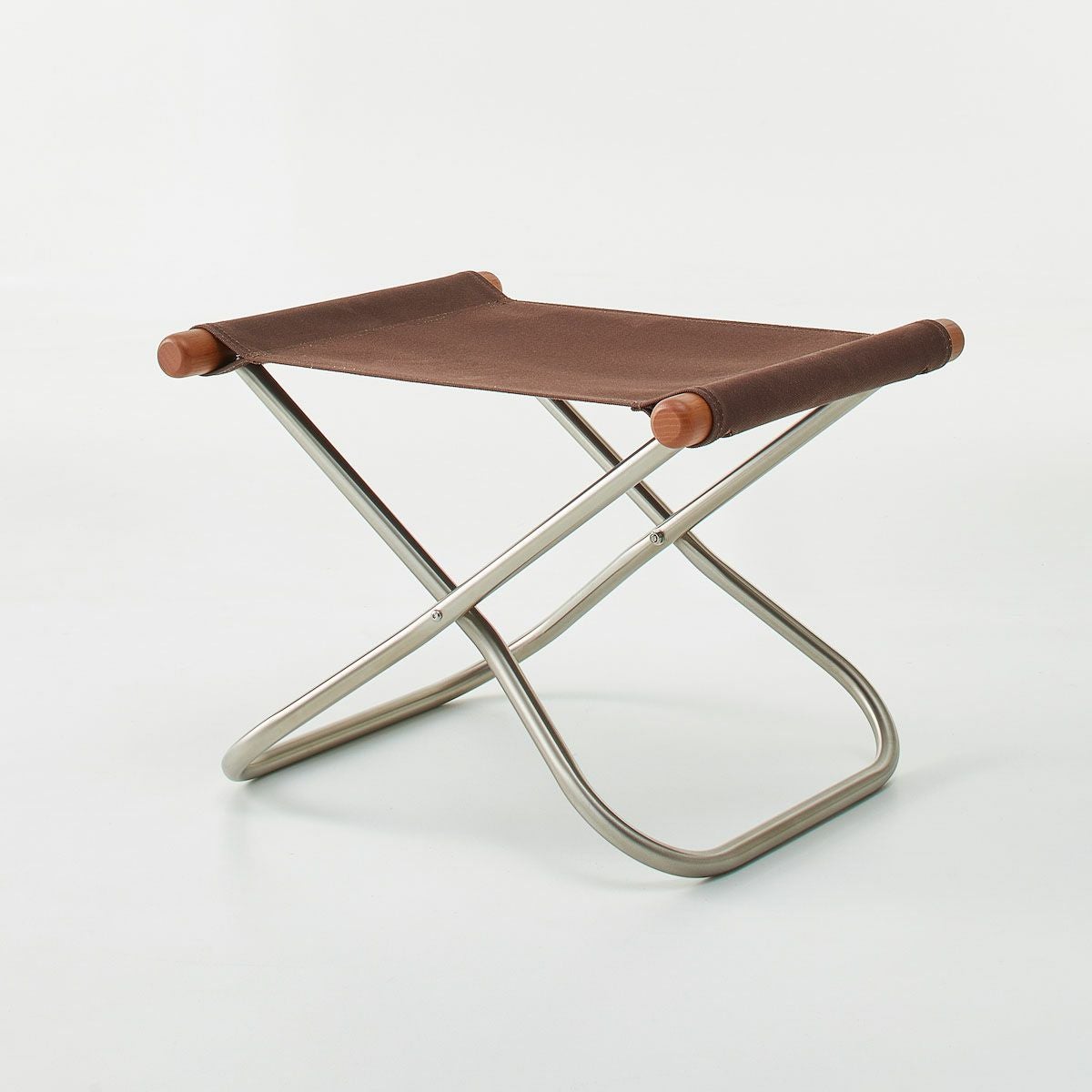 ニーチェアエックスオットマン2024年限定モデルアースモーヴブラウン