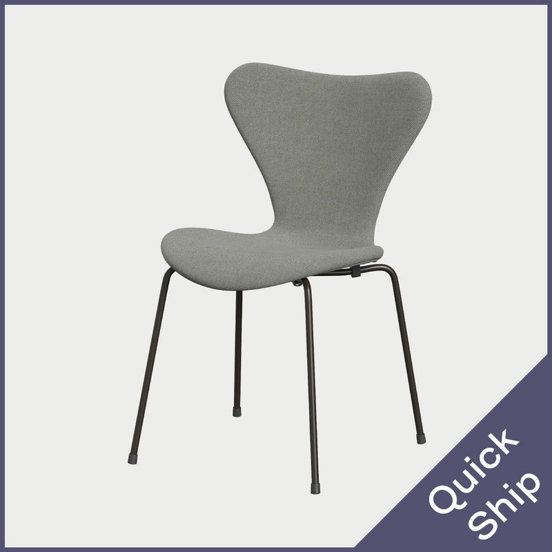 FRITZ HANSEN（フリッツ・ハンセン）SERIES 7（セブンチェア）  フルパディング SUNNIVA - サンド/ライトグレー（153）×ブラウンブロンズベース