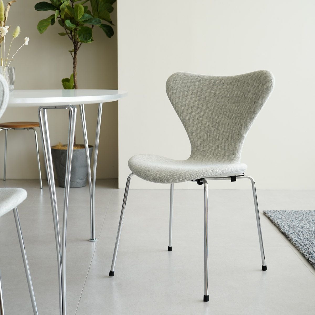 フリッツ・ハンセン（FRITZ HANSEN）-セブンチェアパディング仕様