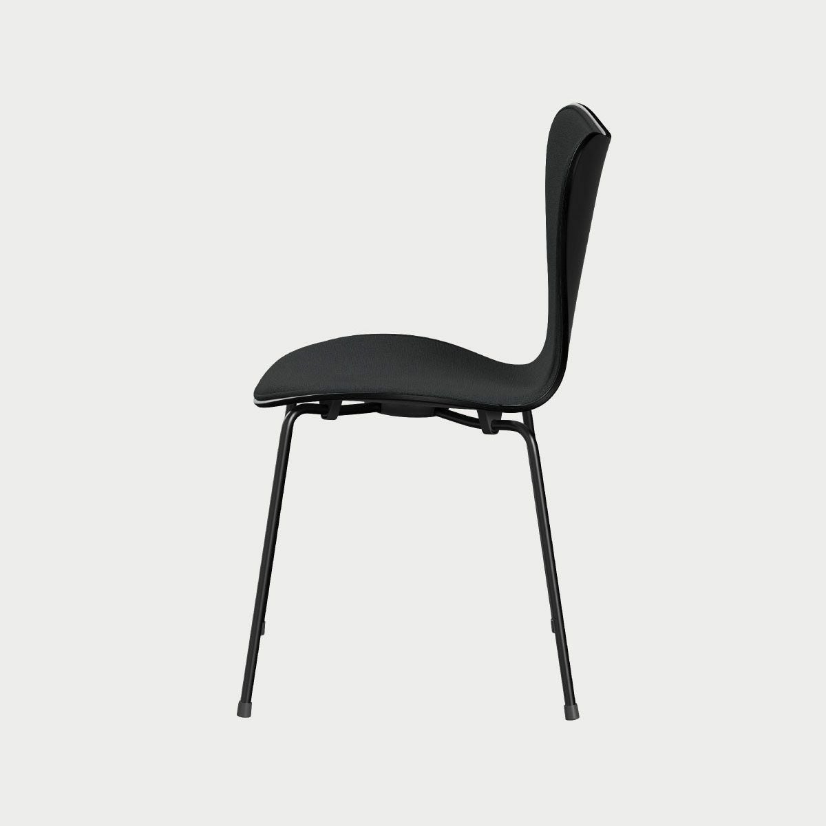 FRITZ HANSEN（フリッツ・ハンセン）SERIES 7（セブンチェア）  フロントパディング カラードアッシュ（ブラック）クリスチャンハウン - グレー（1173）×ブラックベース