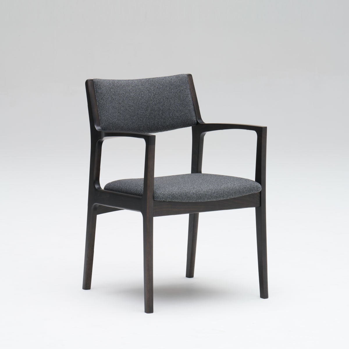 カリモク60+ ダイニングチェア セラムダークグレー シアーブラック［C36120XQ］