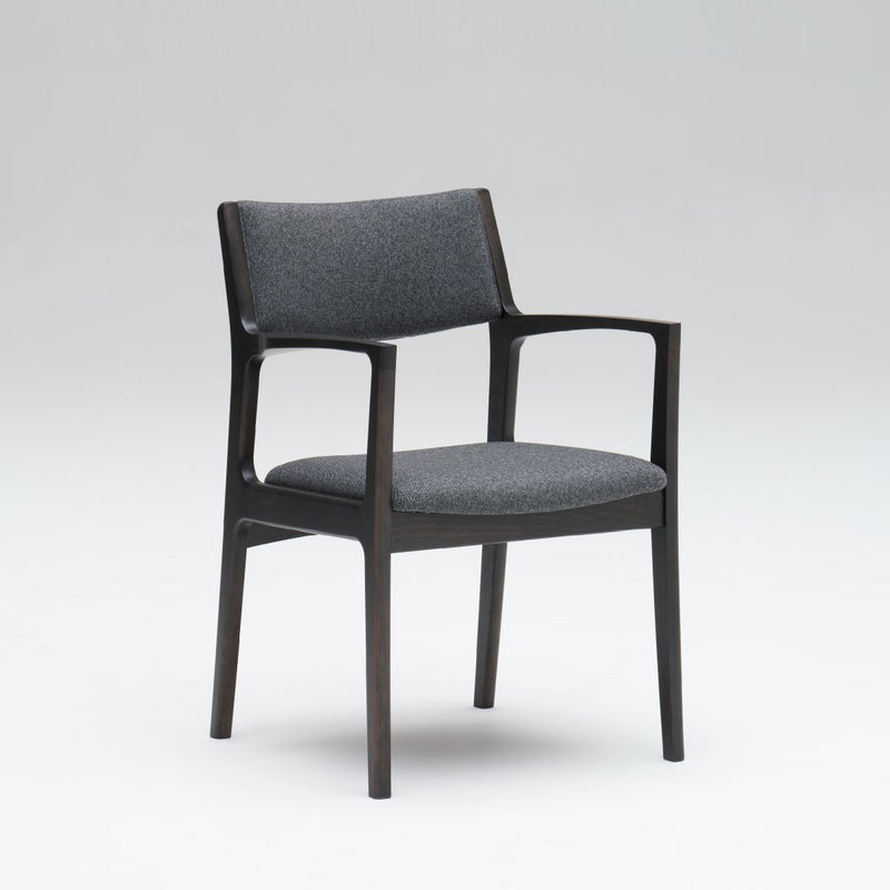 カリモク60+ ダイニングチェア セラムダークグレー シアーブラック［C36120XQ］