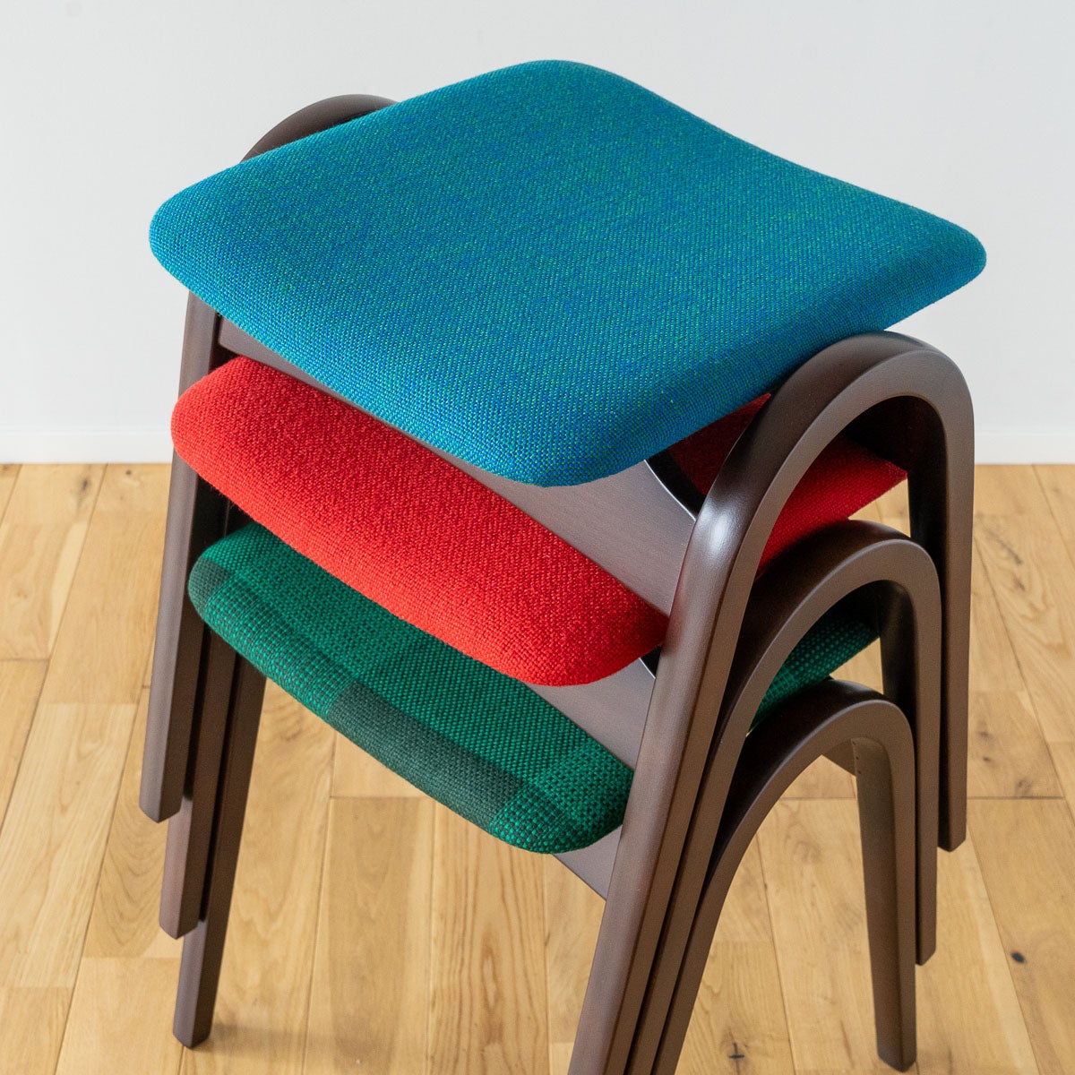 《vanilla別注》秋田木工 剣持スツール No.202 フォレストグリーン／ブナ（WN色）