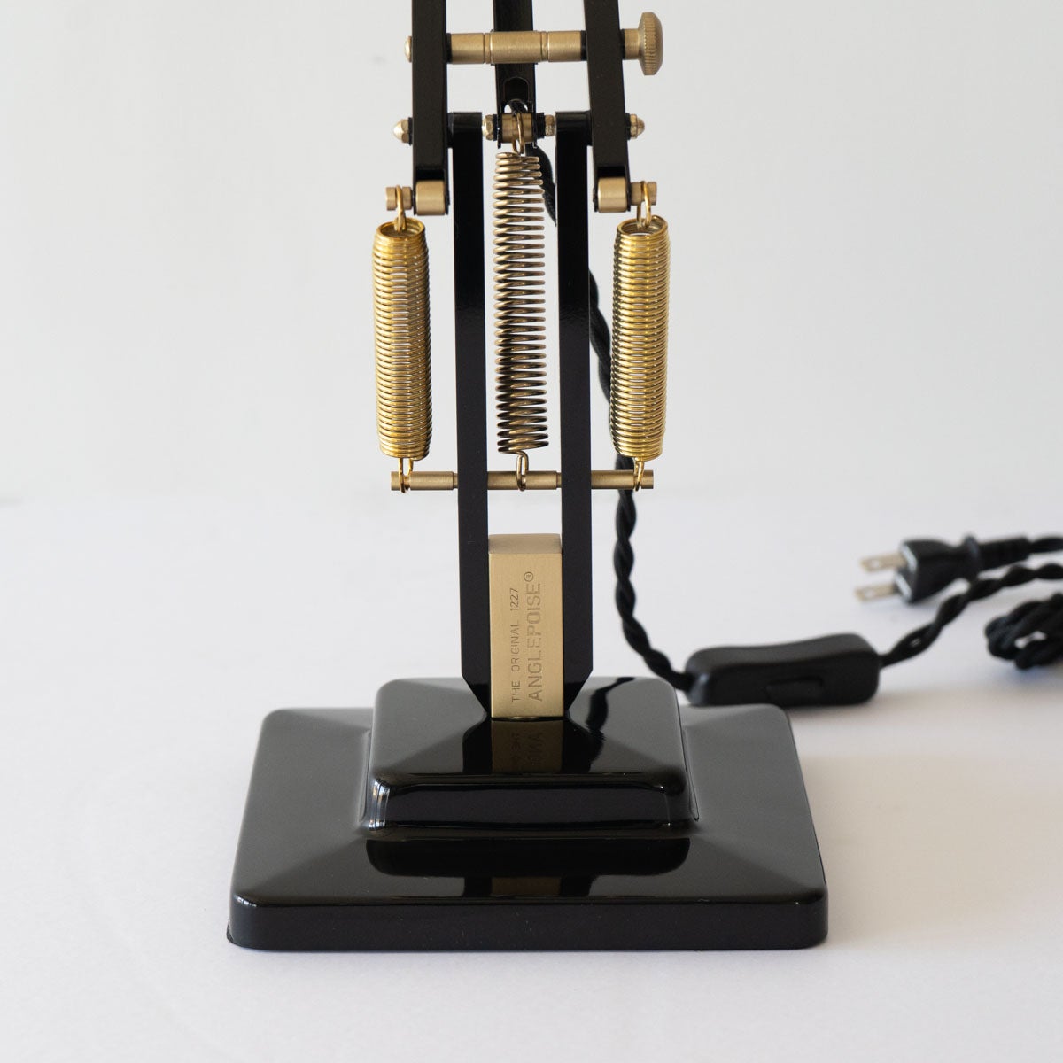 《レンタル使用品》アングルポイズ（ANGLEPOISE） デスクライト オリジナル1227 Brass（ブラス） ジェットブラック