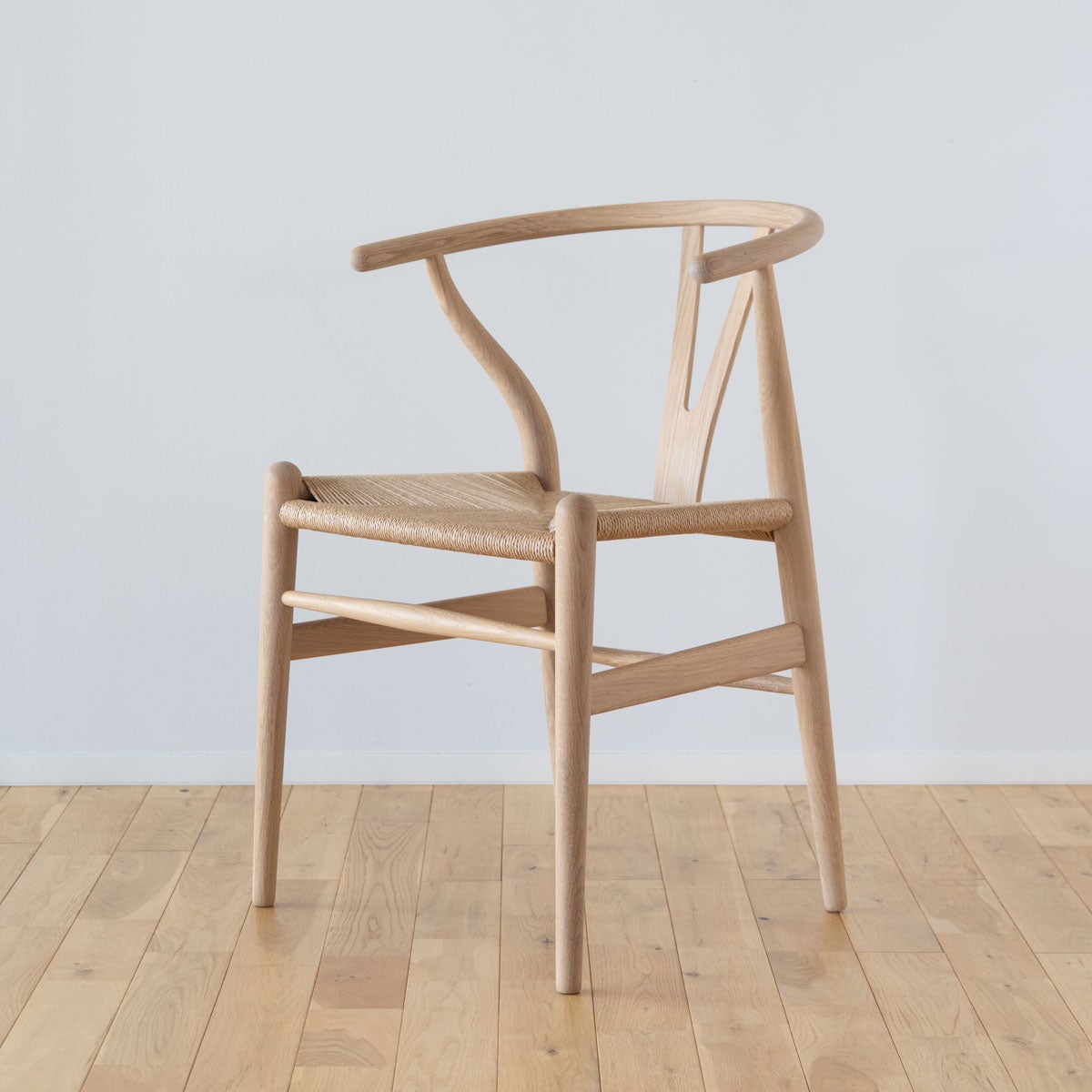 《店頭展示品》カール・ハンセン＆サン（CARL HANSEN & SON） CH24 Yチェア オーク ホワイトオイルフィニッシュ 座面高45cm 個体A