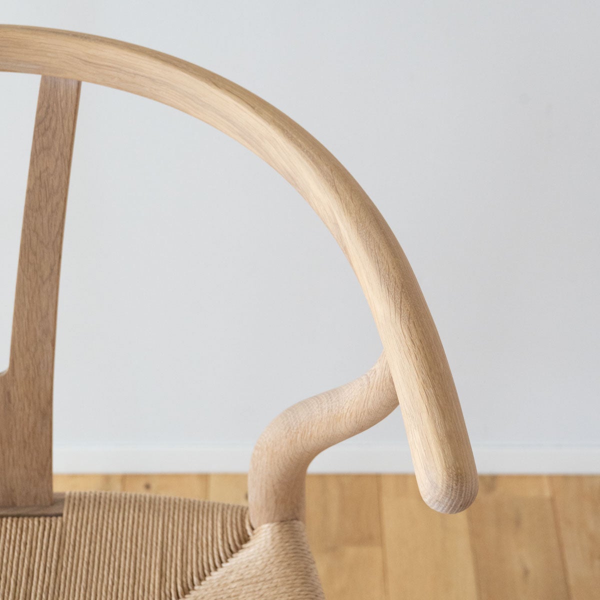 《店頭展示品》カール・ハンセン＆サン（CARL HANSEN & SON） CH24 Yチェア オーク ホワイトオイルフィニッシュ 座面高45cm 個体B