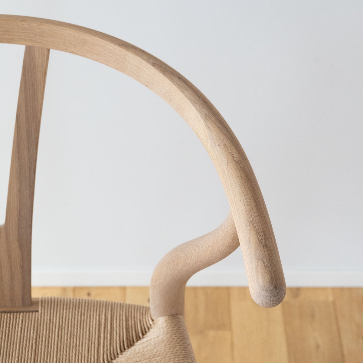 《店頭展示品》カール・ハンセン＆サン（CARL HANSEN & SON） CH24 Yチェア オーク ホワイトオイルフィニッシュ 座面高45cm 個体C