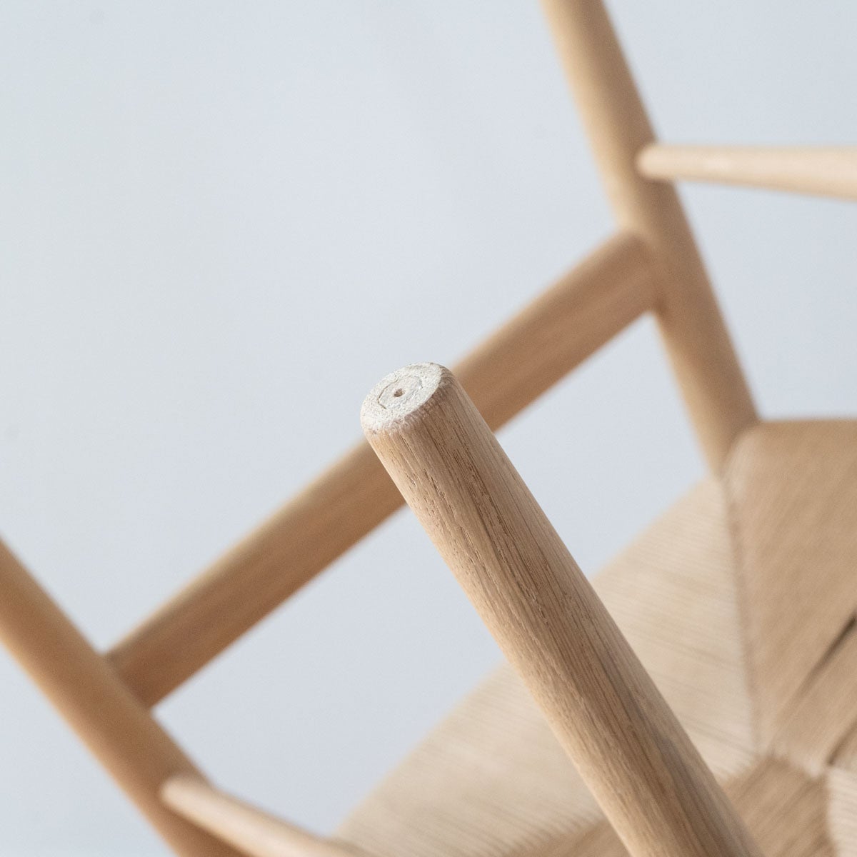 《店頭展示品》カール・ハンセン＆サン（CARL HANSEN & SON） CH24 Yチェア オーク ホワイトオイルフィニッシュ 座面高45cm 個体C