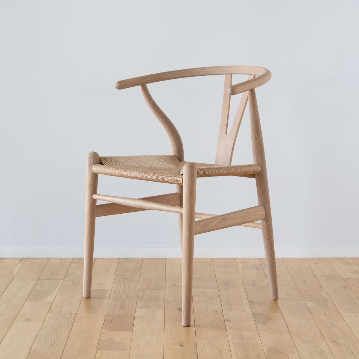 《店頭展示品》カール・ハンセン＆サン（CARL HANSEN & SON） CH24 Yチェア オーク ホワイトオイルフィニッシュ 座面高45cm 個体D