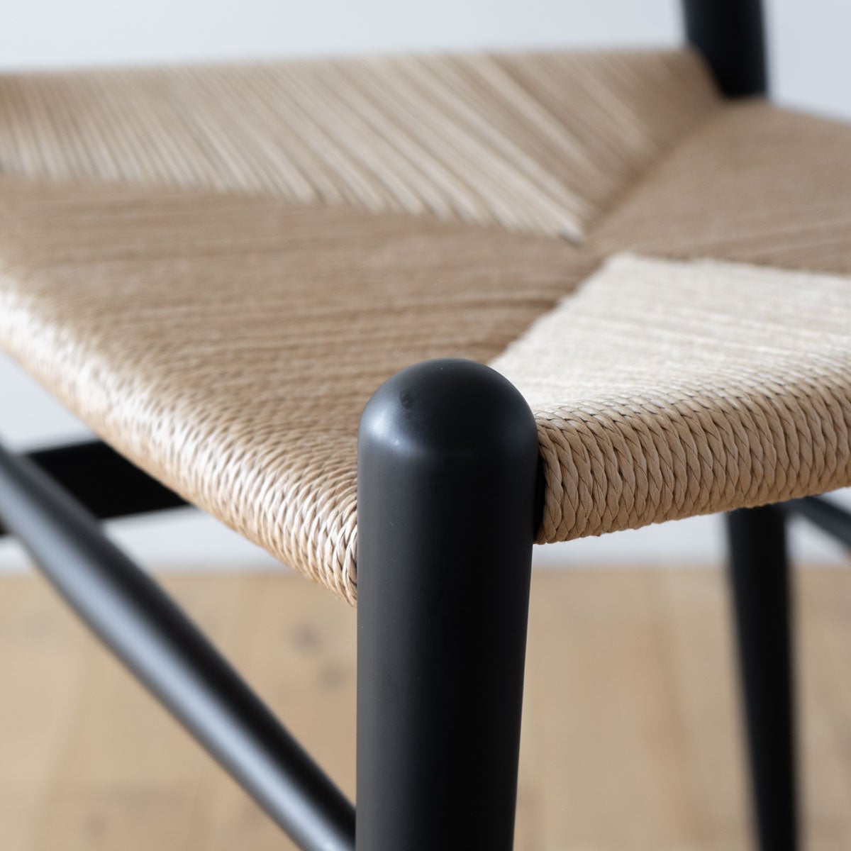 《店頭展示品》カール・ハンセン＆サン（CARL HANSEN & SON） CH24 Yチェア ビーチ ソフトブラック 座面高45cm 個体B