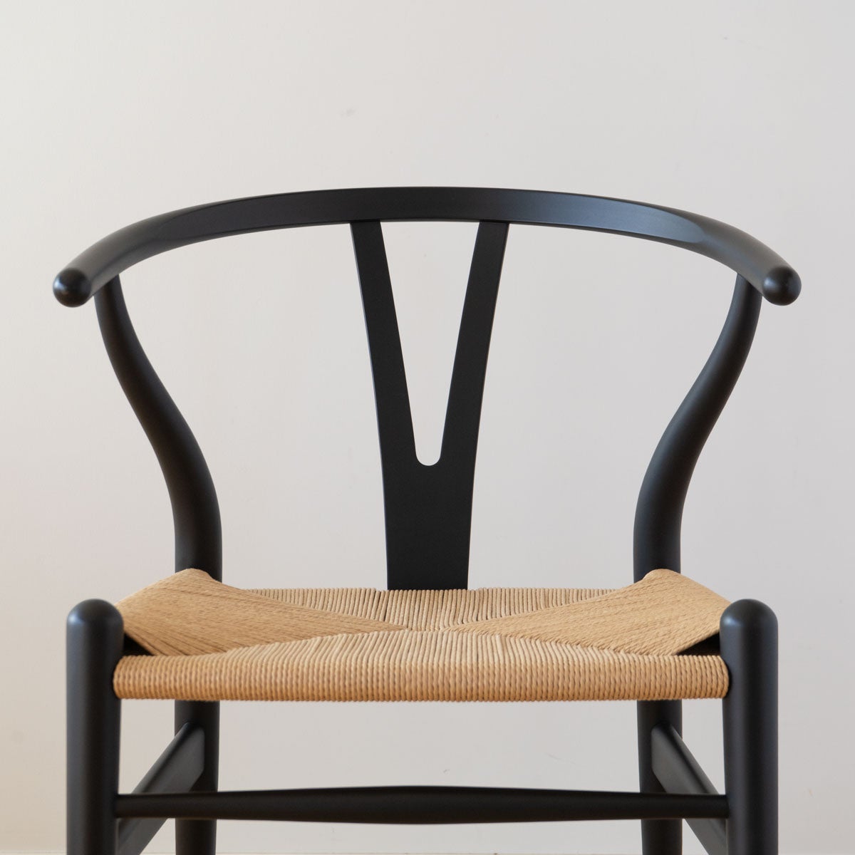 《店頭展示品》カール・ハンセン＆サン（CARL HANSEN & SON） CH24 Yチェア ビーチ ソフトブラック 座面高45cm 個体C