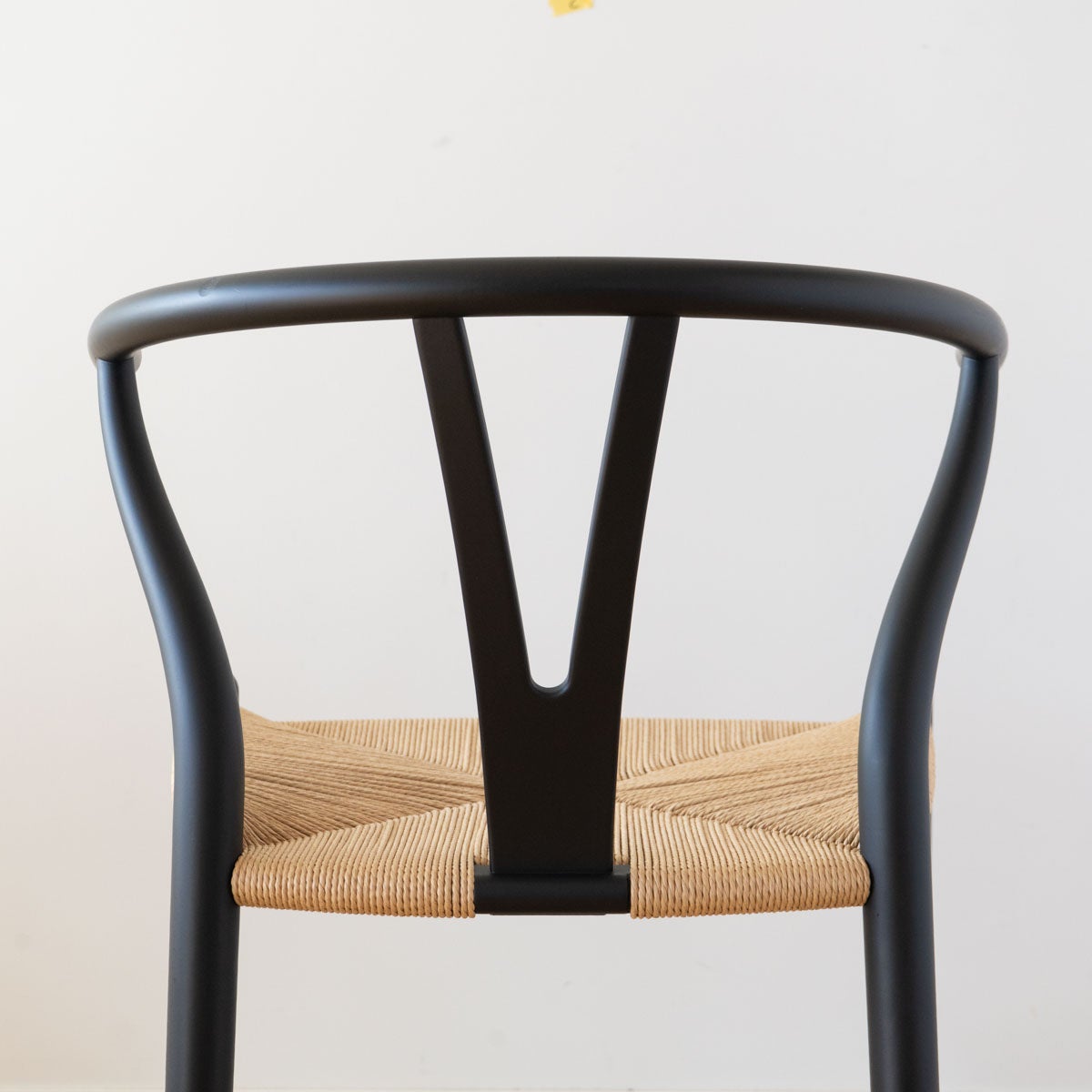 《店頭展示品》カール・ハンセン＆サン（CARL HANSEN & SON） CH24 Yチェア ビーチ ソフトブラック 座面高45cm 個体C