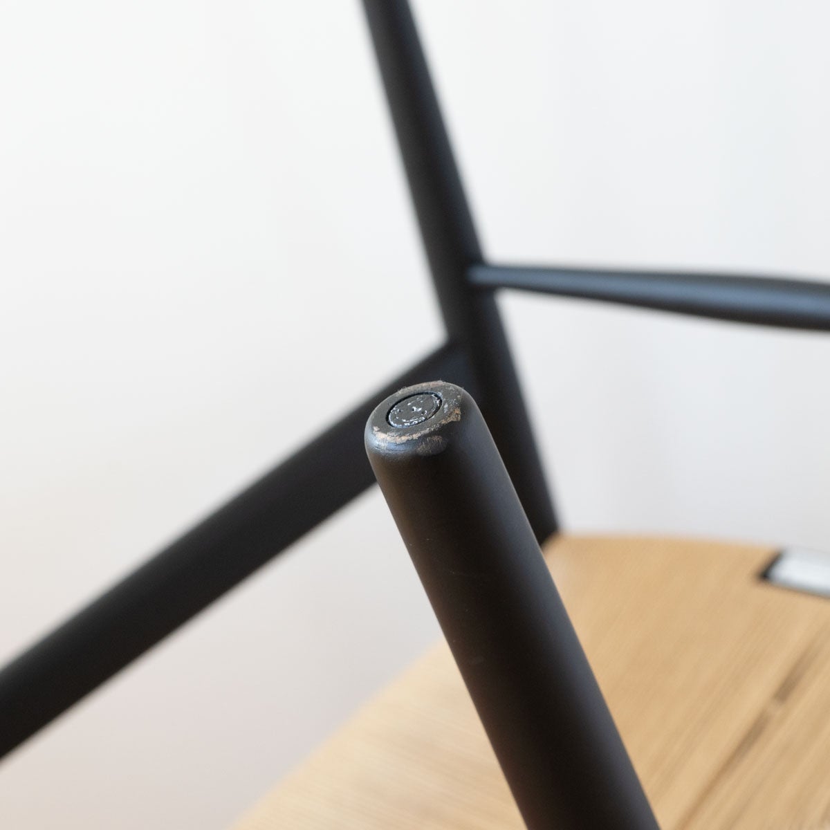 《店頭展示品》カール・ハンセン＆サン（CARL HANSEN & SON） CH24 Yチェア ビーチ ソフトブラック 座面高45cm 個体C