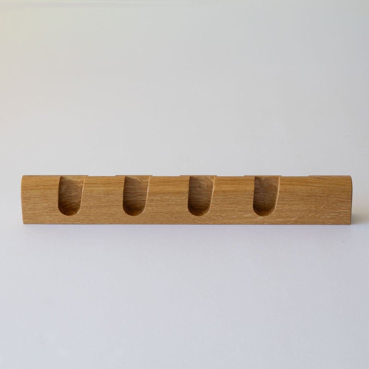 《撮影使用品》カール・ハンセン＆サン（CARL HANSEN & SON） MG501キューバチェア 専用スタンド / オーク材 ラッカー仕上げ